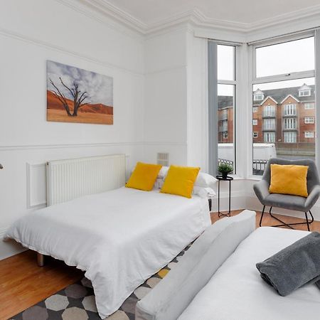 Flatzy - 6 Bed Oasis Close To Football Stadiums Liverpool Exterior photo