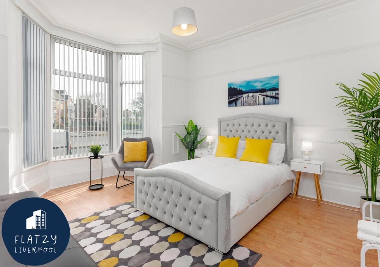 Flatzy - 6 Bed Oasis Close To Football Stadiums Liverpool Exterior photo