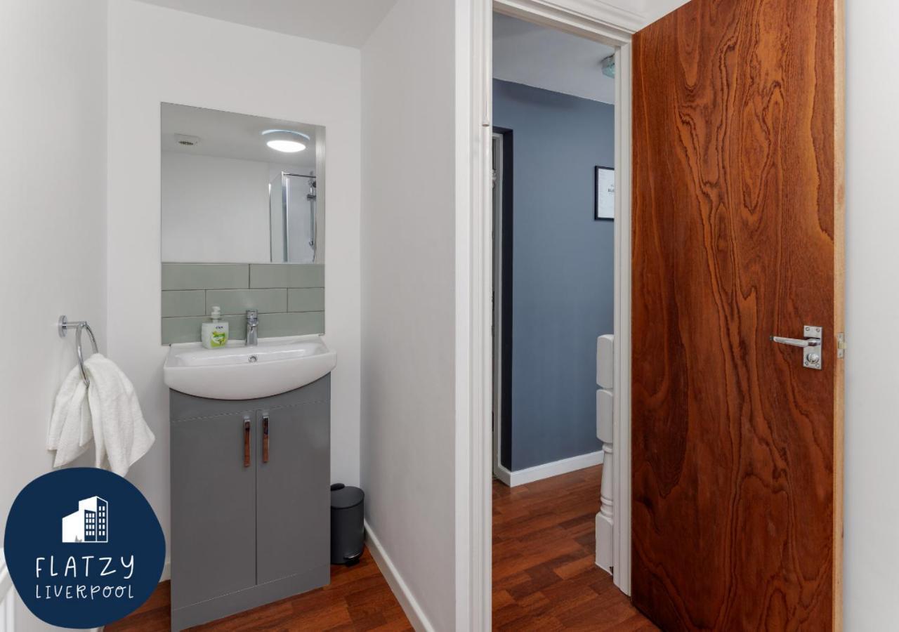 Flatzy - 6 Bed Oasis Close To Football Stadiums Liverpool Exterior photo