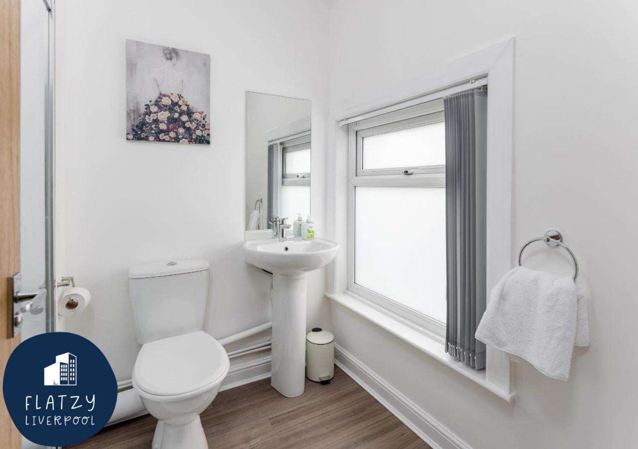 Flatzy - 6 Bed Oasis Close To Football Stadiums Liverpool Exterior photo