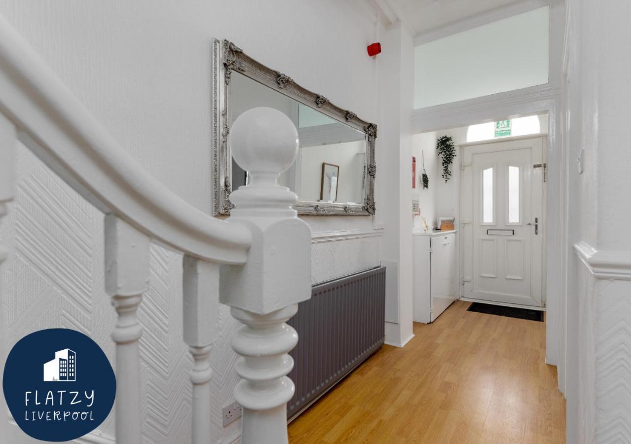 Flatzy - 6 Bed Oasis Close To Football Stadiums Liverpool Exterior photo