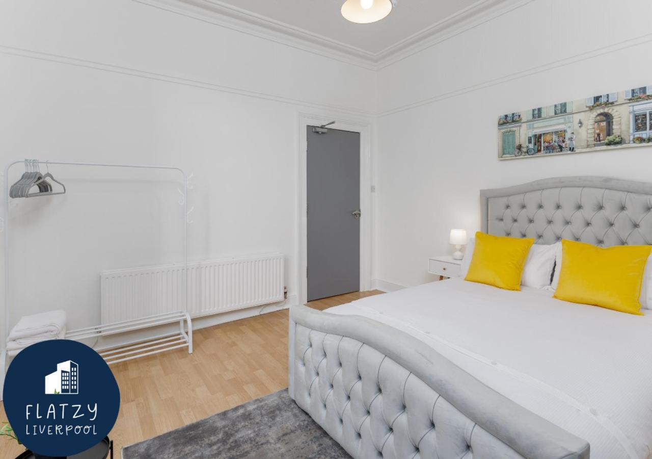Flatzy - 6 Bed Oasis Close To Football Stadiums Liverpool Exterior photo