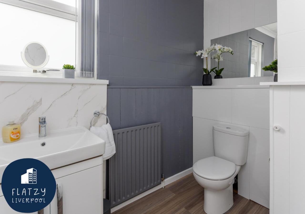 Flatzy - 6 Bed Oasis Close To Football Stadiums Liverpool Exterior photo