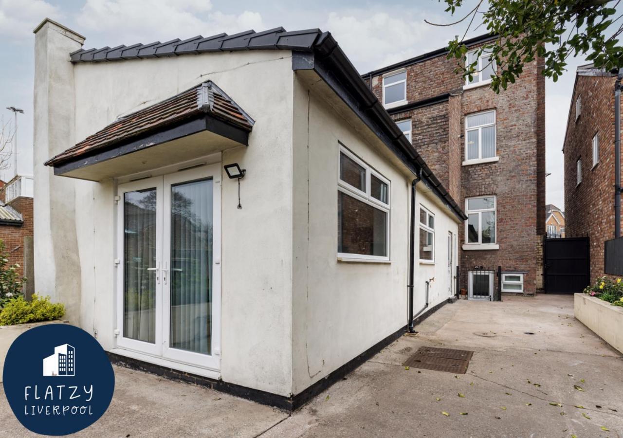 Flatzy - 6 Bed Oasis Close To Football Stadiums Liverpool Exterior photo