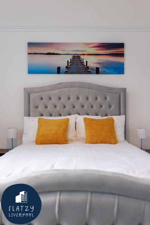 Flatzy - 6 Bed Oasis Close To Football Stadiums Liverpool Exterior photo